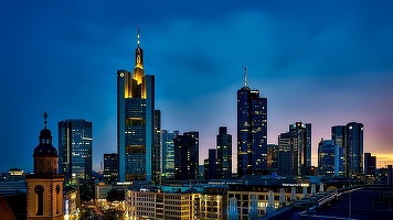 Băncile din Marea Britanie își trimit reprezentanți la Frankfurt pentru discuții privind un eventual transfer în contextul Brexitului