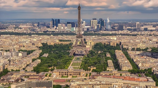 Parisul își va dubla eforturile de a atrage bănci din Londra, după victoria lui Macron în alegerile franceze