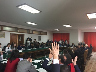 DOCUMENT Senatorii au aprobat în comisii limitarea DAE, la 2,5 ori dobânda legală pentru credite ipotecare și la 18% pentru creditele de consum