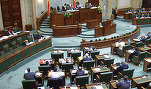 După ce au stabilit transformarea Eximbank în Banca de Dezvoltare a României, senatorii au mai aprobat o Bancă de Dezvoltare. Teodorovici se abține la vot și cere o mediere