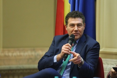 PROFIT Financial.forum – Cosmin Vladimirescu, Mastercard: Reglementarea este ca zăpada: vine în valuri. Nu trebuie să ne sperie; aduce și lucruri pozitive