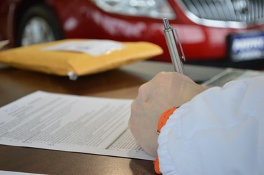 TABEL Rata creditelor neperformante din România continuă să scadă, însă rămâne peste media UE