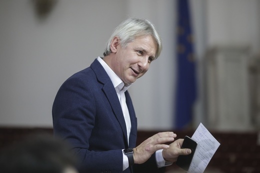 EXCLUSIV Teodorovici: Vom exonera de la plată, prin OUG, clienții băncilor pentru locuințe care ar trebui să returneze, după decizia ÎCCJ, primele de stat plătite nelegal. Vizați - sute de mii de clienți