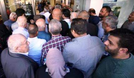 EXCLUSIV FOTO "Artizanul" unuia din marile falimente bancare românești, cu avere vânată în 4 țări, trăiește în SUA, care nu recunoaște condamnarea sa penală în România