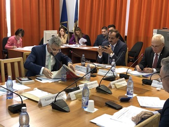 DOCUMENT Senatorul Daniel Zamfir revine cu o nouă propunere pentru darea în plată: o creștere mai mare de 50% a cursului să fie considerată impreviziune