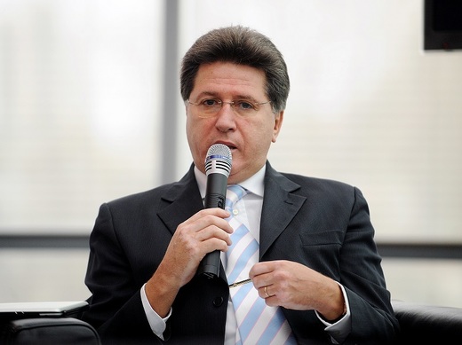 Dan Pascariu se retrage din funcția de președinte al Consiliului de Supraveghere al UniCredit Bank