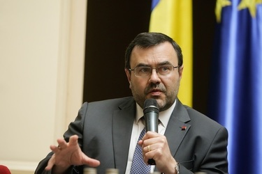 Directorul executiv al BRD spune că Guvernul nu a discutat cu băncile despre moratoriul pentru amânarea ratelor. ”Discuția ar trebui să fie acum pe detalii, ca să nu împingem problema înainte”