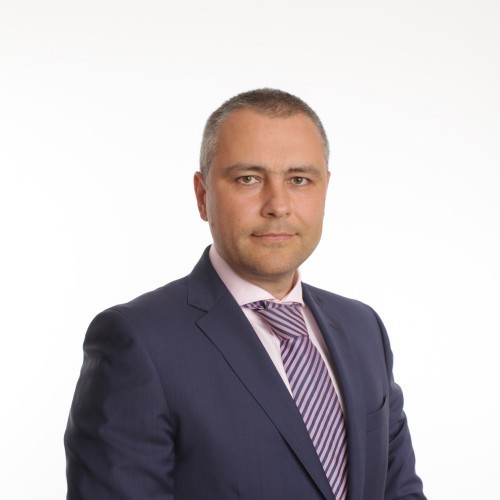 EXCLUSIV Planul noii bănci Credex Bank, fosta Porsche Bank preluată de proprietarul Altex: Vom ieși cu un produs daily banking pentru întreaga piață. Active de un miliard euro și 500.000 clienți. Oferte de job pentru poziții de conducere