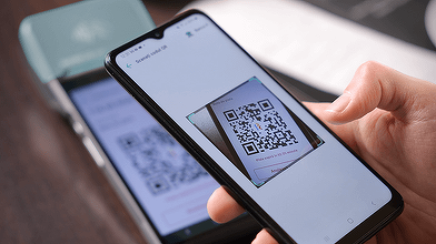 A cincea bancă se alătură sistemului RoPay: BCR va permite plăți instant prin cod QR direct din aplicație
