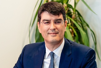 Demisie în bancă. Directorul general al Intesa Sanpaolo Bank România a demisionat