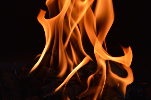 Incendiile au provocat două treimi din top 50 daune achitate în baza asigurărilor pentru locuințe