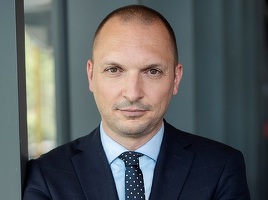 Signal Iduna își consolidează poziția pe piața din România