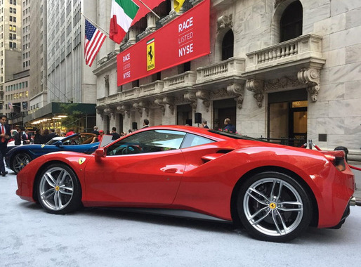 Acțiunile Ferrari urcă imediat de la intrarea în ring mult peste prețul ofertei publice