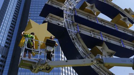 Indicația lui Draghi că BCE ar putea suplimenta lichiditatea a mișcat puternic piețele