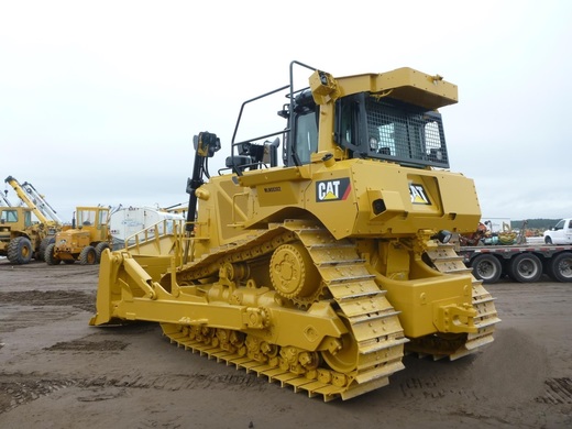 Anunț șoc pe un portal de licitație: Buldozer Caterpillar, scos la vânzare pentru 50 de dolari