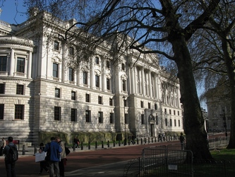 După votul pentru Brexit, randamentele titlurilor de stat britanice ajung la un nou minim