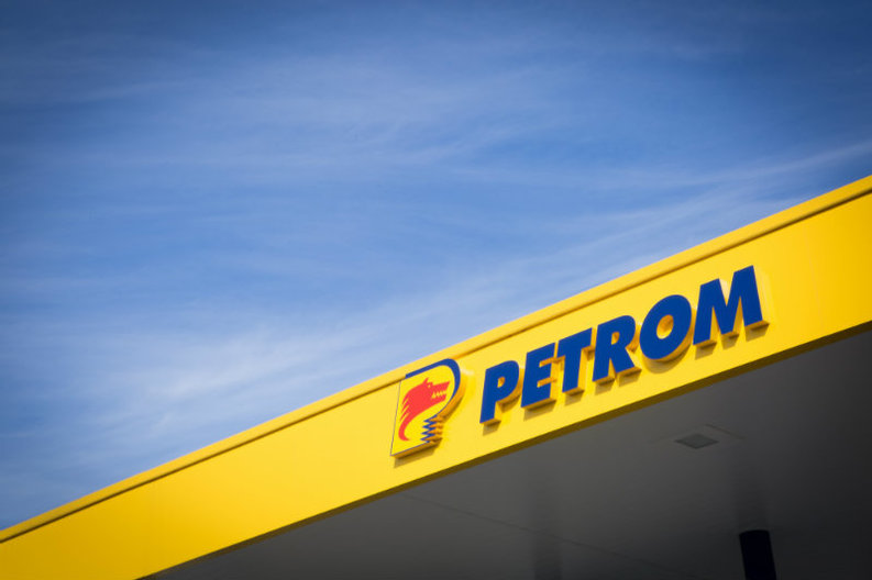 Apreciere de 3% a titlurilor OMV Petrom într-o zi în care prețul petrolului a doborât maximul ultimului an și jumătate