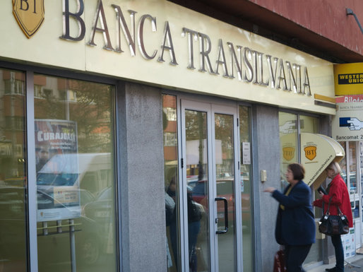 Banca Transilvania se corectează pe volume și trage în jos bursa