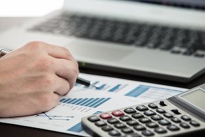 Profitul net al Carbochim s-a prăbușit în 2016 cu aproape două treimi