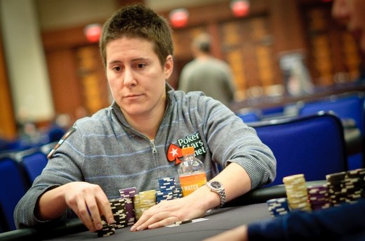 Vanessa Selbst, cea mai de succes jucătoare de poker, s-a alăturat celui mai mare fond speculativ din lume