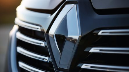 Acțiunile Renault cresc puternic, pe fondul speculațiilor privind o fuziune între constructorul auto francez și Nissan