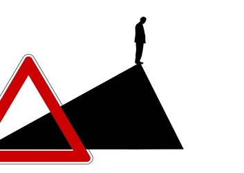 Investitorii de la BVB se uită cu mâinile în buzunare în abis