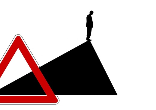 Investitorii de la BVB se uită cu mâinile în buzunare în abis