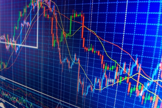 Bursa, ședință de revenire, condusă de acțiunile bancare