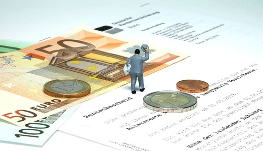 Mesaj de la Banca Națională: Mulți administratori de fonduri de pensii s-ar gândi să se retragă