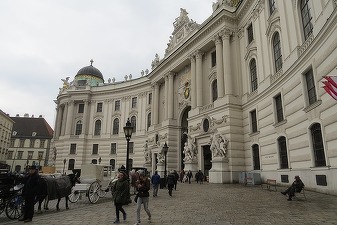 Scăderile se reiau pe bursa românească. Declin de 4% al indicelui BET depășit doar de un șoc vienez