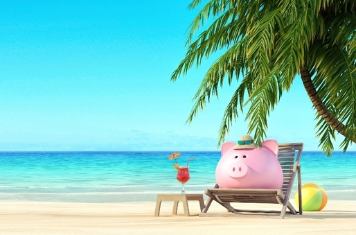 „Porcușorul” cu bani pus de-o parte, în vacanța de vară. Nu intră capital la BVB