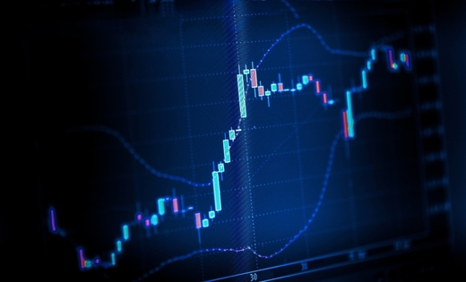 Bursa se corectează cu o treime de procent pe tranzacții reduse