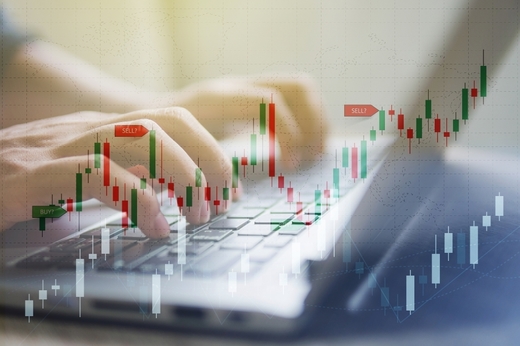 Bursa urcă la un nou maxim. Revine activitatea pe piața titlurilor de stat