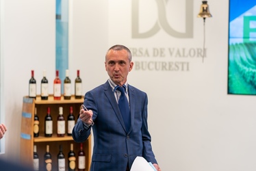 Vinuri produse ecologic pe piața AeRO. Vifrana intră la cota bursei ca o companie cu o valoare de 5 milioane de euro. „Investim într-unul din domeniile cu cel mai mare potențial.” Plan de extindere în Japonia, Marea Britanie, SUA