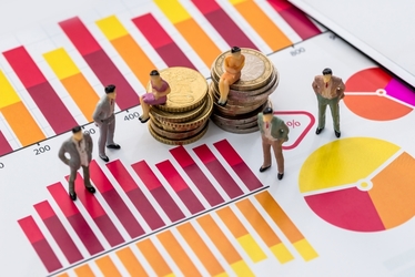 INFOGRAFIC Fondurile de investiții aduc tot mai mulți investitori pe bursă