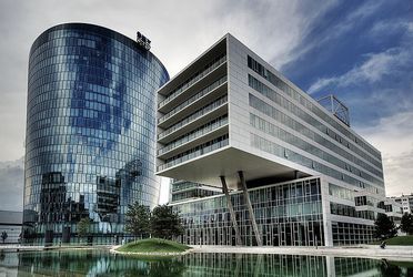 CONTRAST Petrom a beneficiat de aprecierea petrolului, OMV a plătit prețul Nord Stream 2 și al afacerilor din Rusia