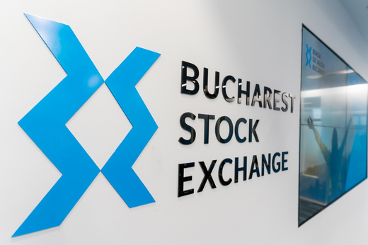 Investitorii de la BVB aruncă acțiunile de la prima oră. Indicele BET pierde peste 6%. Acțiunile Nuclearelectrica și Banca Transilvania se prăbușesc cu 7-8%