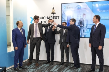 Trendul negativ din piața obligațiunilor lovește în fondurile deschise de investiții. Inflația și presiunile pe dobânzi se răsfrâng negativ asupra investițiilor realizate indirect de români