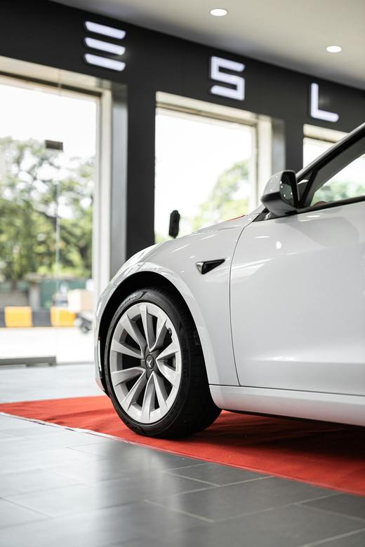 Acțiunile Tesla au crescut pentru a treia zi consecutiv. Creșterea din această săptămână a atins 23%
