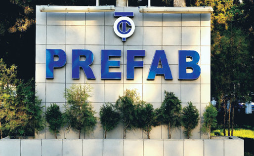 Prefab își reduce veniturile semestriale cu 30%, profitul crește