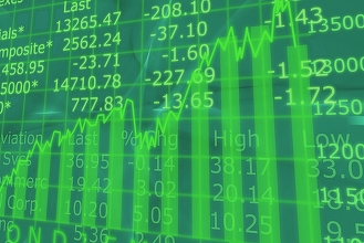 Bursa câștigă un procent și atinge noi maxime istorice