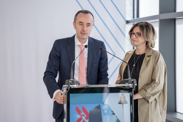 Mihaela Lupu și Aurelian Mihăilescu de la UniCredit Bank