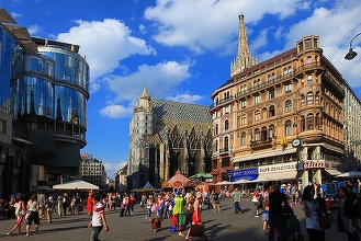 Bursa românească a depășit pragul unei capitalizări de 100 miliarde euro... cu ajutor de la Viena