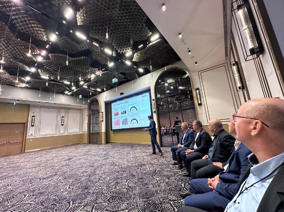 FOTO Nou mare jucător la bursă - Contakt anunță detaliile IPO și un parteneriat cu Mobilfox CONFIRMARE