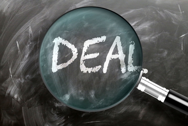 Tranzacții de tip deal cu acțiuni Transilvania Investments eclipsează activitatea din piața reglementată GRAFIC