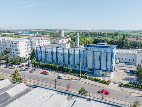 Electroalfa vine la bursă după o ofertă publică ce a atras investitori "din toate geografiile"