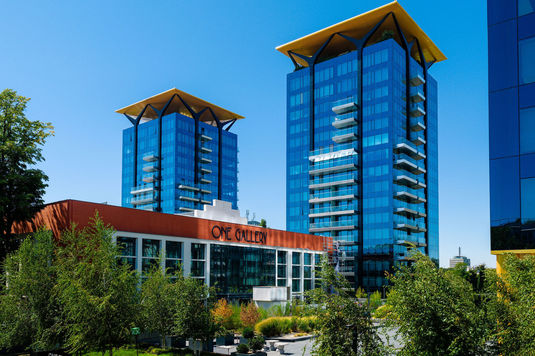 PREMIERĂ One United Properties iese din București spre Mamaia și Sibiu