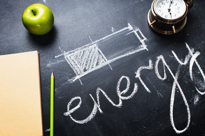 EXCLUSIV “Ne-au tras preșul...”. Sunt consumatorii casnici fraierii de serviciu care plătesc orice factură le vine? Piața derivatelor se va lansa fără contractele pe energie