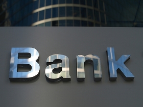 Acțiunile bancare sar la bursă și trag în sus indicii GRAFIC