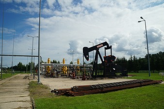 Președintele Venezuelei propune o strategie pentru reglementarea pieței petroliere